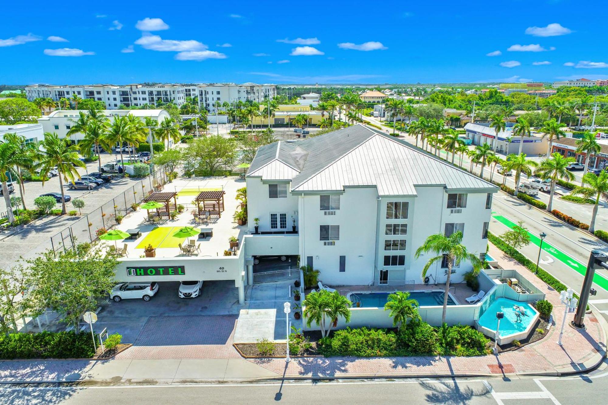 Naples Park Central Hotel Exteriér fotografie