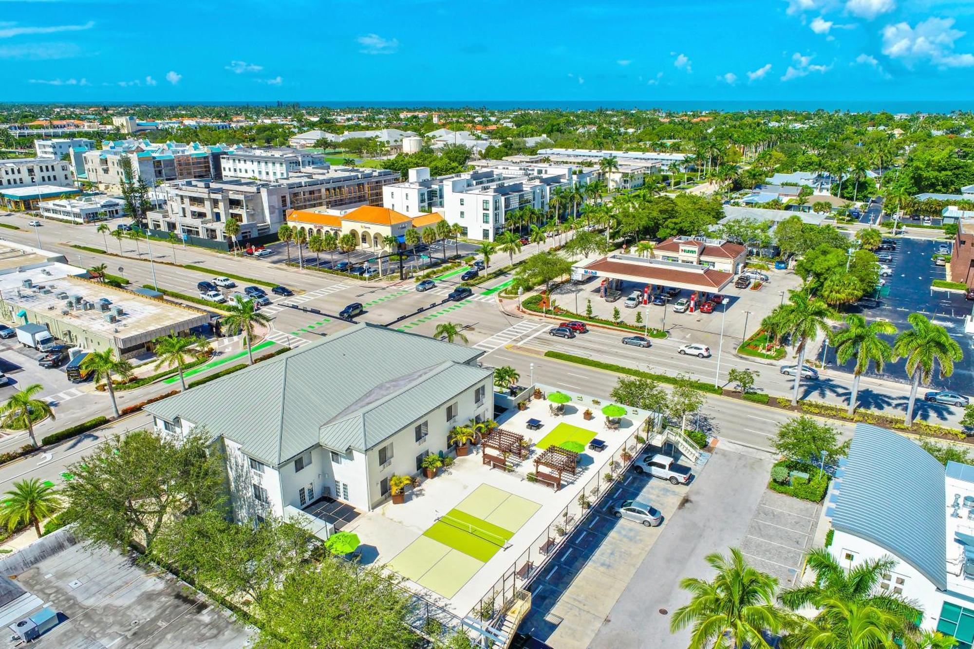 Naples Park Central Hotel Exteriér fotografie