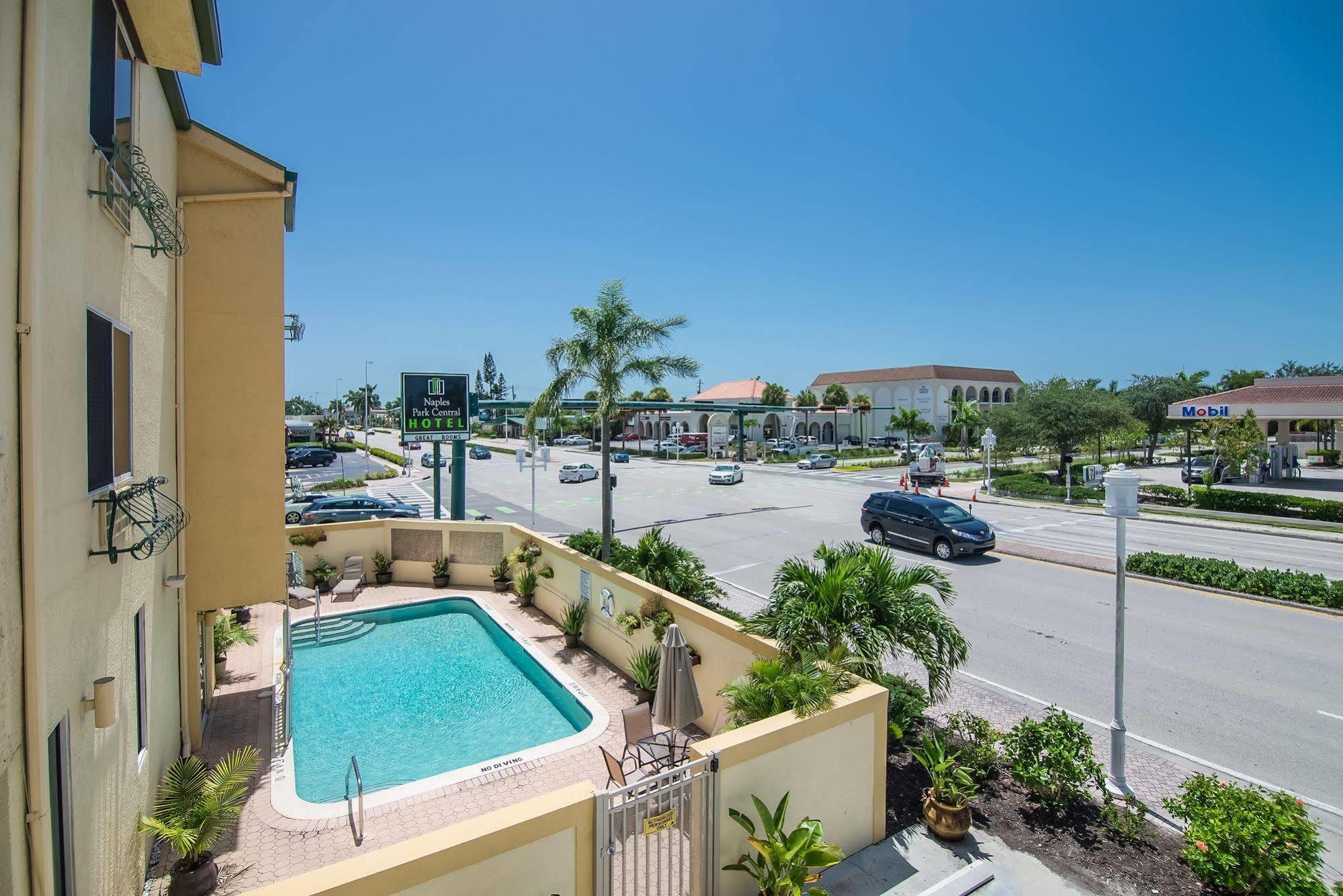 Naples Park Central Hotel Exteriér fotografie